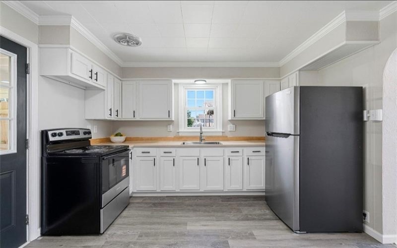 666 EWING STREET, WASHINGTON, 15301, 3 Bedrooms Bedrooms, 7 Rooms Rooms,1 BathroomBathrooms,Residential,For Sale,EWING STREET,1769251