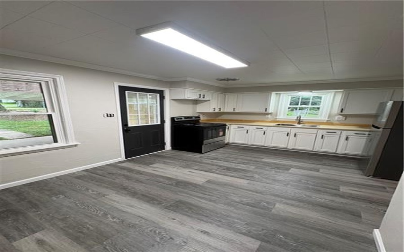 666 EWING STREET, WASHINGTON, 15301, 3 Bedrooms Bedrooms, 7 Rooms Rooms,1 BathroomBathrooms,Residential,For Sale,EWING STREET,1769251