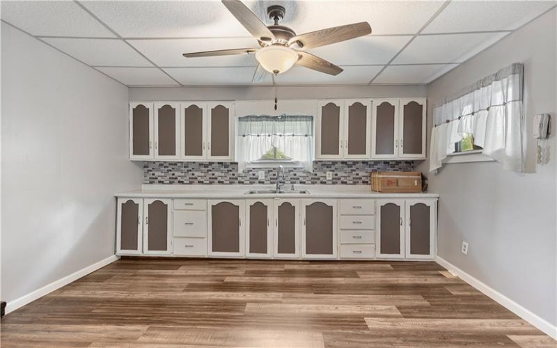 698 Grove Ave, Washington, 15301, 3 Bedrooms Bedrooms, 9 Rooms Rooms,2 BathroomsBathrooms,Residential,For Sale,Grove Ave,1770286