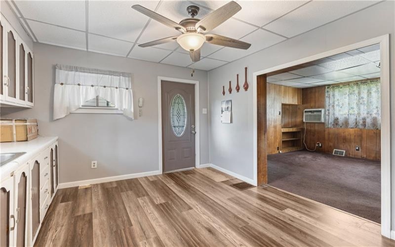698 Grove Ave, Washington, 15301, 3 Bedrooms Bedrooms, 9 Rooms Rooms,2 BathroomsBathrooms,Residential,For Sale,Grove Ave,1770286