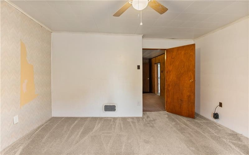 698 Grove Ave, Washington, 15301, 3 Bedrooms Bedrooms, 9 Rooms Rooms,2 BathroomsBathrooms,Residential,For Sale,Grove Ave,1770286