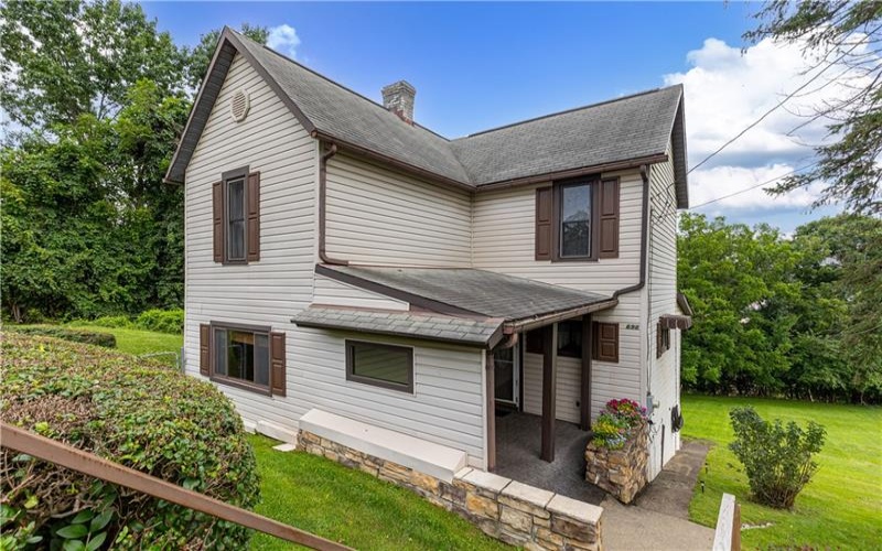 698 Grove Ave, Washington, 15301, 3 Bedrooms Bedrooms, 9 Rooms Rooms,2 BathroomsBathrooms,Residential,For Sale,Grove Ave,1770286