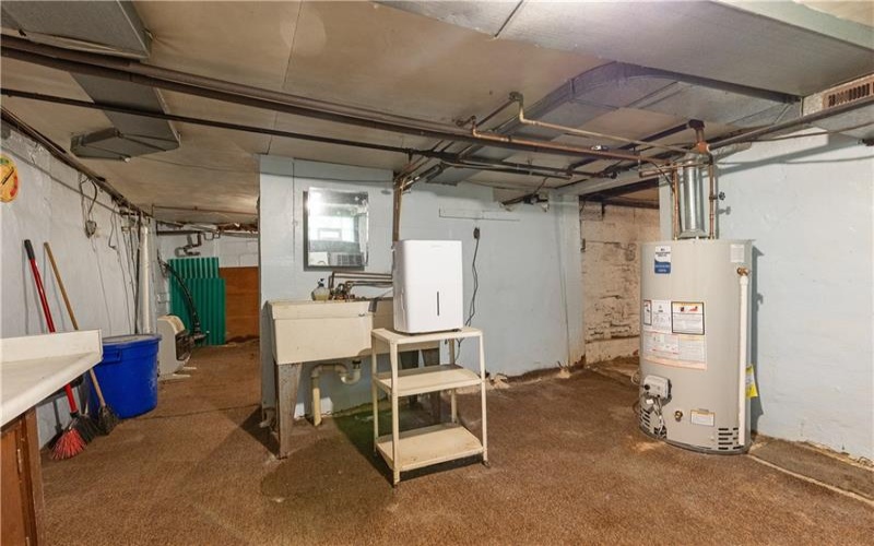 698 Grove Ave, Washington, 15301, 3 Bedrooms Bedrooms, 9 Rooms Rooms,2 BathroomsBathrooms,Residential,For Sale,Grove Ave,1770286