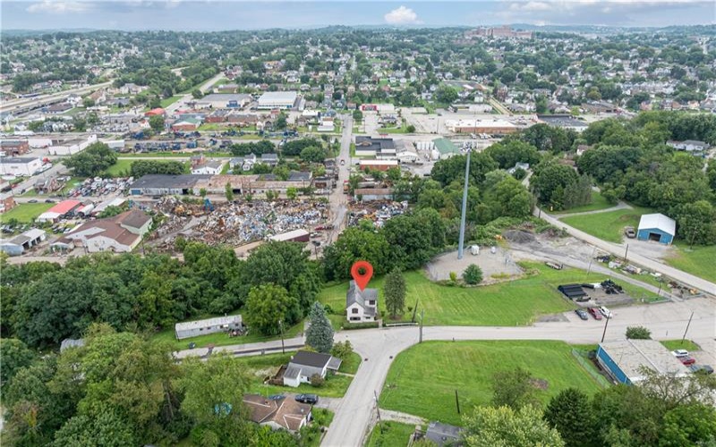 698 Grove Ave, Washington, 15301, 3 Bedrooms Bedrooms, 9 Rooms Rooms,2 BathroomsBathrooms,Residential,For Sale,Grove Ave,1770286