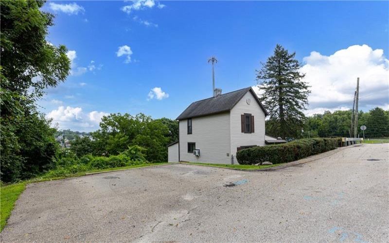 698 Grove Ave, Washington, 15301, 3 Bedrooms Bedrooms, 9 Rooms Rooms,2 BathroomsBathrooms,Residential,For Sale,Grove Ave,1770286