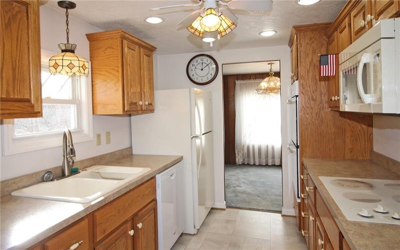 478 Cecil Henderson Road, Cecil, 15322, 3 Bedrooms Bedrooms, 10 Rooms Rooms,2.1 BathroomsBathrooms,Residential,For Sale,Cecil Henderson Road,1770336
