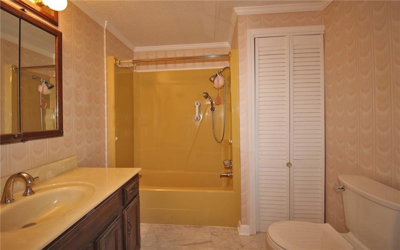 478 Cecil Henderson Road, Cecil, 15322, 3 Bedrooms Bedrooms, 10 Rooms Rooms,2.1 BathroomsBathrooms,Residential,For Sale,Cecil Henderson Road,1770336