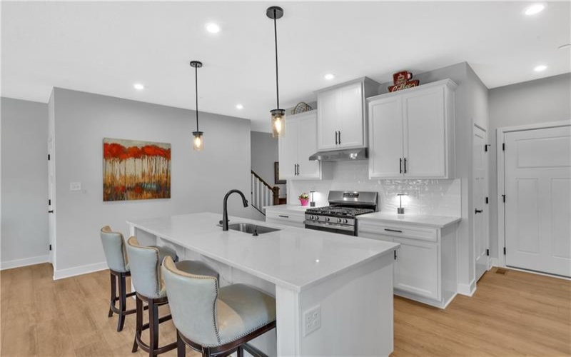 7001 Wellington Court, Jeanette, 15644, 3 Bedroom Bedrooms, 9 Room Rooms,3.1 BathroomBathrooms,Residential,For Sale,Wellington Court,1770387