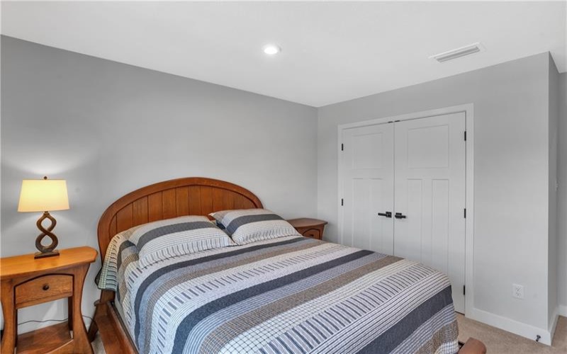 7001 Wellington Court, Jeanette, 15644, 3 Bedroom Bedrooms, 9 Room Rooms,3.1 BathroomBathrooms,Residential,For Sale,Wellington Court,1770387