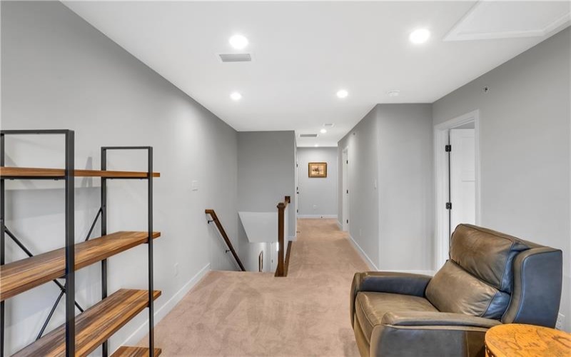 7001 Wellington Court, Jeanette, 15644, 3 Bedroom Bedrooms, 9 Room Rooms,3.1 BathroomBathrooms,Residential,For Sale,Wellington Court,1770387