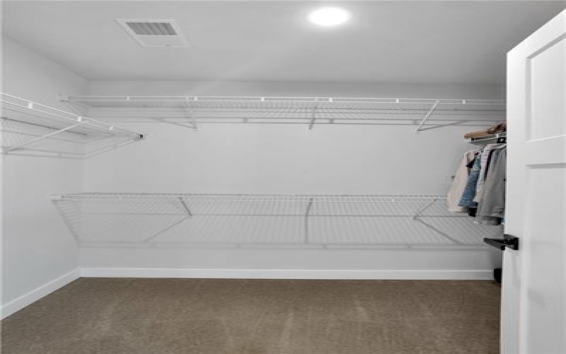 7001 Wellington Court, Jeanette, 15644, 3 Bedroom Bedrooms, 9 Room Rooms,3.1 BathroomBathrooms,Residential,For Sale,Wellington Court,1770387