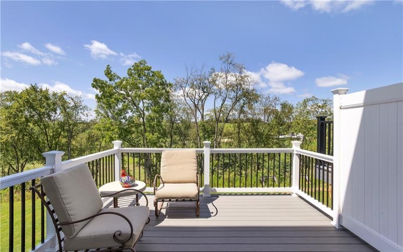 7001 Wellington Court, Jeanette, 15644, 3 Bedroom Bedrooms, 9 Room Rooms,3.1 BathroomBathrooms,Residential,For Sale,Wellington Court,1770387