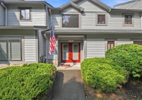 1308 Westridge Dr, Hidden Valley, 15502, 4 Bedrooms Bedrooms, 8 Rooms Rooms,3.1 BathroomsBathrooms,Residential,For Sale,Westridge Dr,1770474
