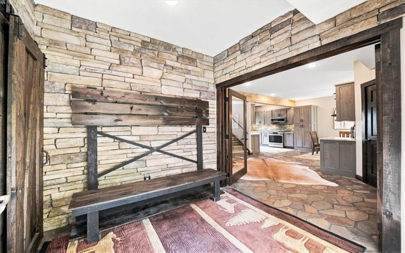 1308 Westridge Dr, Hidden Valley, 15502, 4 Bedrooms Bedrooms, 8 Rooms Rooms,3.1 BathroomsBathrooms,Residential,For Sale,Westridge Dr,1770474