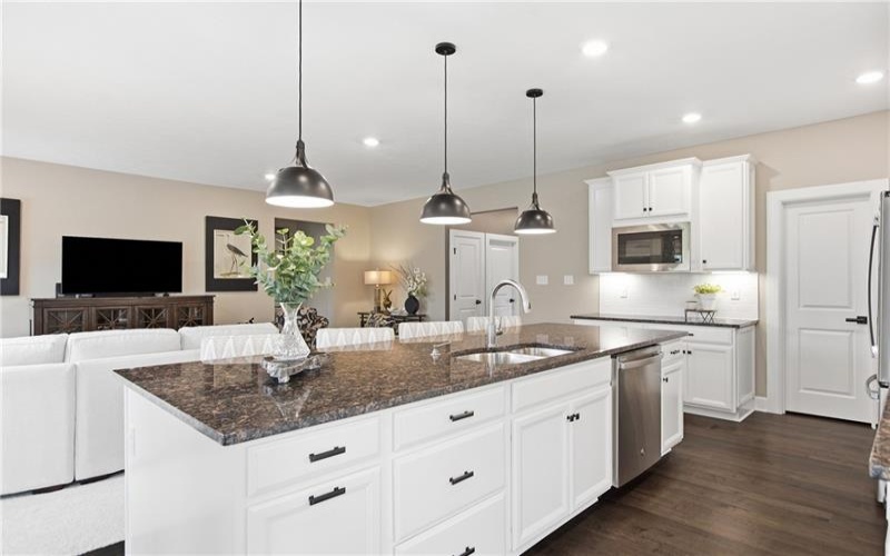 358 Juniper Way, McMurray, 15317, 3 Bedrooms Bedrooms, 12 Rooms Rooms,3.1 BathroomsBathrooms,Residential,For Sale,Juniper Way,1770587