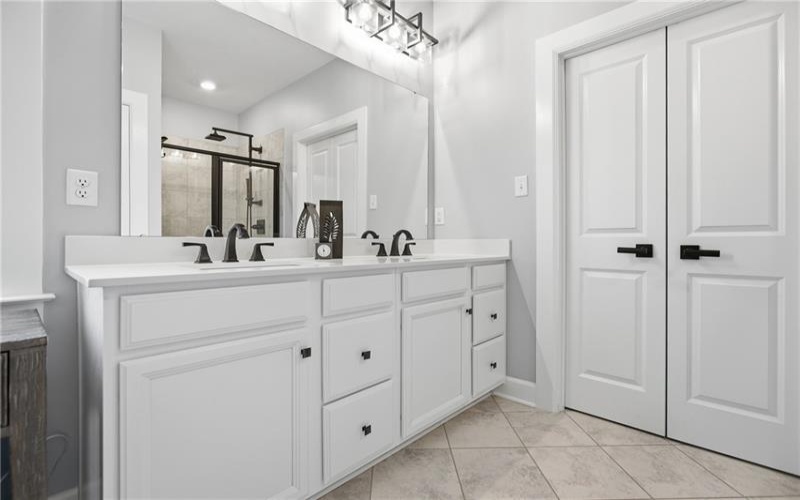 358 Juniper Way, McMurray, 15317, 3 Bedrooms Bedrooms, 12 Rooms Rooms,3.1 BathroomsBathrooms,Residential,For Sale,Juniper Way,1770587