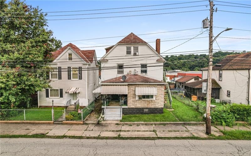 614 Constitution Blvd, New Kensington, 15068, ,Multi-unit,For Sale,Constitution Blvd,1770612