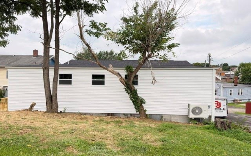 31 Hallam Ave, Washington, 15301, 3 Bedroom Bedrooms, 8 Room Rooms,1.1 BathroomBathrooms,Residential,For Sale,Hallam Ave,1770622