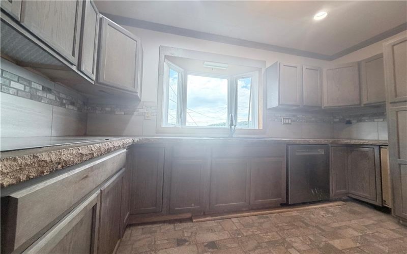 118 Adams Ave, Vandergrift, 15690, 4 Bedroom Bedrooms, ,2 BathroomBathrooms,Residential,For Sale,Adams Ave,1770670