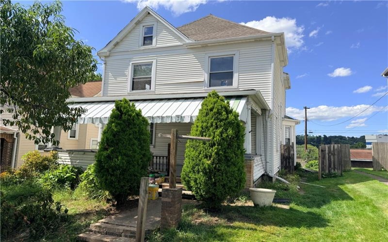 118 Adams Ave, Vandergrift, 15690, 4 Bedroom Bedrooms, ,2 BathroomBathrooms,Residential,For Sale,Adams Ave,1770670