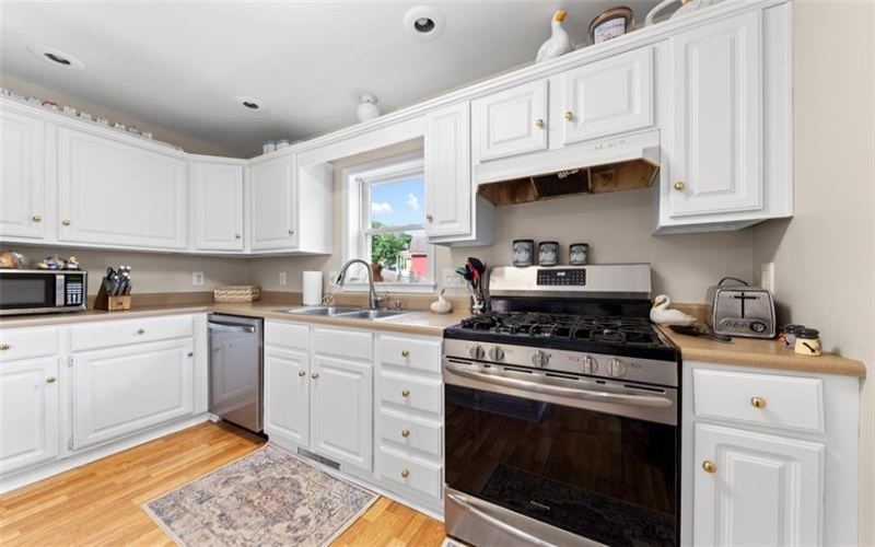 309 Chestnut St, 15644, 15644, 3 Bedroom Bedrooms, 6 Room Rooms,1.1 BathroomBathrooms,Residential,For Sale,Chestnut St,1770711