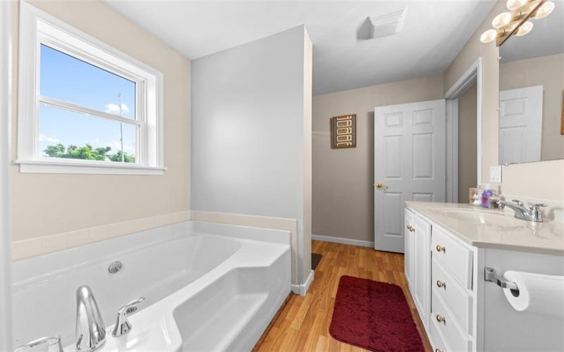 309 Chestnut St, 15644, 15644, 3 Bedroom Bedrooms, 6 Room Rooms,1.1 BathroomBathrooms,Residential,For Sale,Chestnut St,1770711