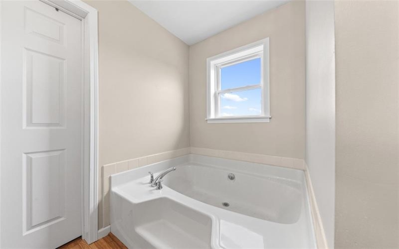 309 Chestnut St, 15644, 15644, 3 Bedroom Bedrooms, 6 Room Rooms,1.1 BathroomBathrooms,Residential,For Sale,Chestnut St,1770711