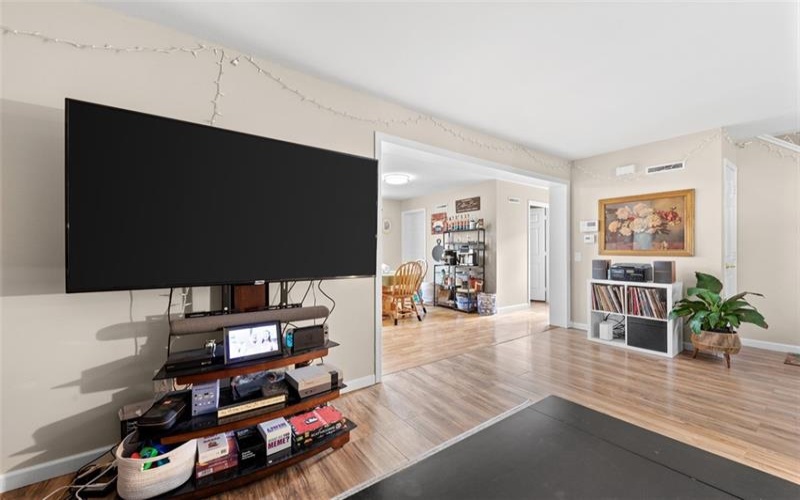 309 Chestnut St, 15644, 15644, 3 Bedroom Bedrooms, 6 Room Rooms,1.1 BathroomBathrooms,Residential,For Sale,Chestnut St,1770711
