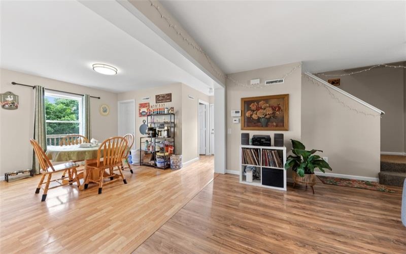 309 Chestnut St, 15644, 15644, 3 Bedroom Bedrooms, 6 Room Rooms,1.1 BathroomBathrooms,Residential,For Sale,Chestnut St,1770711