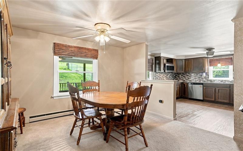 142 Willow Rd, Avella, 15312, 3 Bedrooms Bedrooms, 8 Rooms Rooms,2.1 BathroomsBathrooms,Residential,For Sale,Willow Rd,1770725