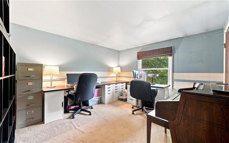 142 Willow Rd, Avella, 15312, 3 Bedrooms Bedrooms, 8 Rooms Rooms,2.1 BathroomsBathrooms,Residential,For Sale,Willow Rd,1770725