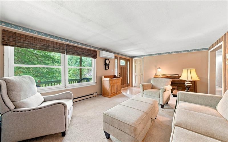 142 Willow Rd, Avella, 15312, 3 Bedrooms Bedrooms, 8 Rooms Rooms,2.1 BathroomsBathrooms,Residential,For Sale,Willow Rd,1770725
