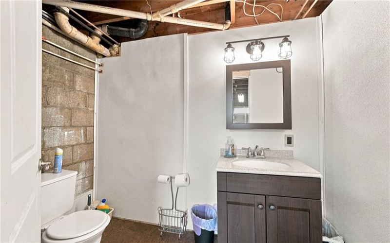 142 Willow Rd, Avella, 15312, 3 Bedrooms Bedrooms, 8 Rooms Rooms,2.1 BathroomsBathrooms,Residential,For Sale,Willow Rd,1770725