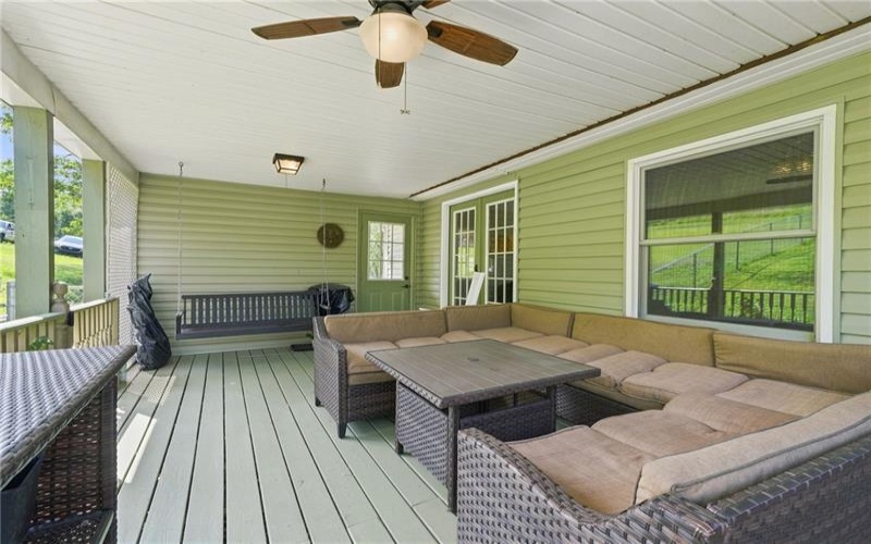 142 Willow Rd, Avella, 15312, 3 Bedrooms Bedrooms, 8 Rooms Rooms,2.1 BathroomsBathrooms,Residential,For Sale,Willow Rd,1770725