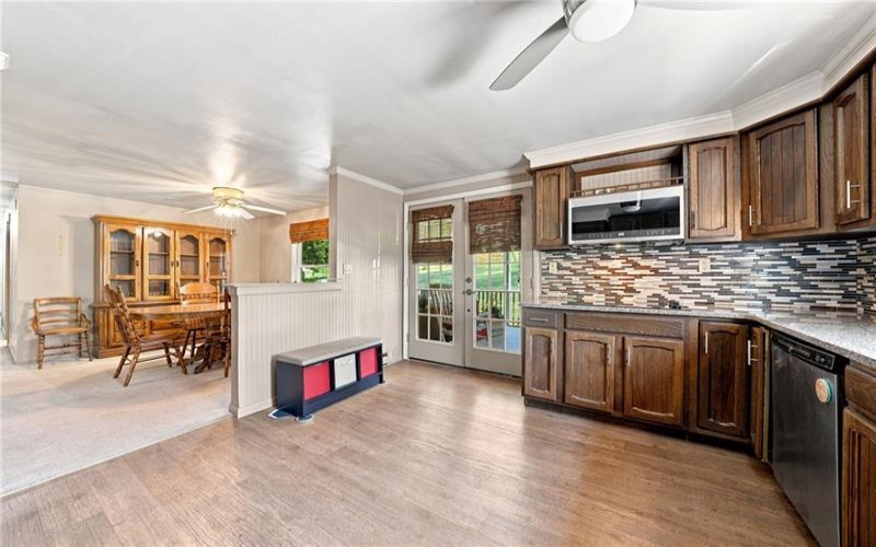 142 Willow Rd, Avella, 15312, 3 Bedrooms Bedrooms, 8 Rooms Rooms,2.1 BathroomsBathrooms,Residential,For Sale,Willow Rd,1770725