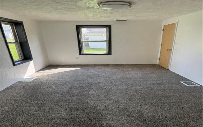 802 8th St, Mather, 15346, 3 Bedroom Bedrooms, 5 Room Rooms,1 BathroomBathrooms,Residential,For Sale,8th St,1770752