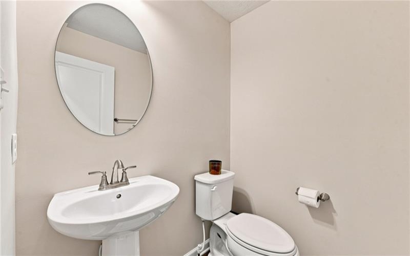 9004 Wellington Court, Jeannette, 15644, 3 Bedroom Bedrooms, ,2.1 BathroomBathrooms,Residential,For Sale,Wellington Court,1770797