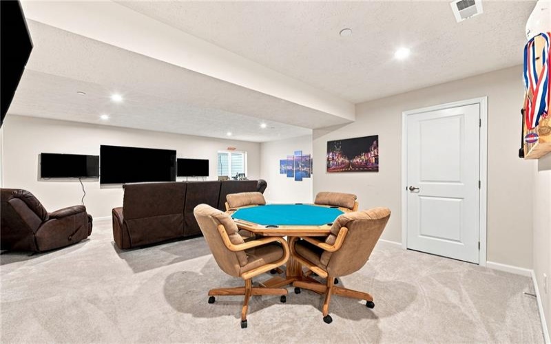 9004 Wellington Court, Jeannette, 15644, 3 Bedroom Bedrooms, ,2.1 BathroomBathrooms,Residential,For Sale,Wellington Court,1770797