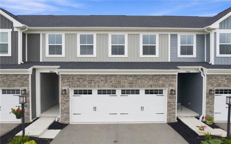 9004 Wellington Court, Jeannette, 15644, 3 Bedroom Bedrooms, ,2.1 BathroomBathrooms,Residential,For Sale,Wellington Court,1770797