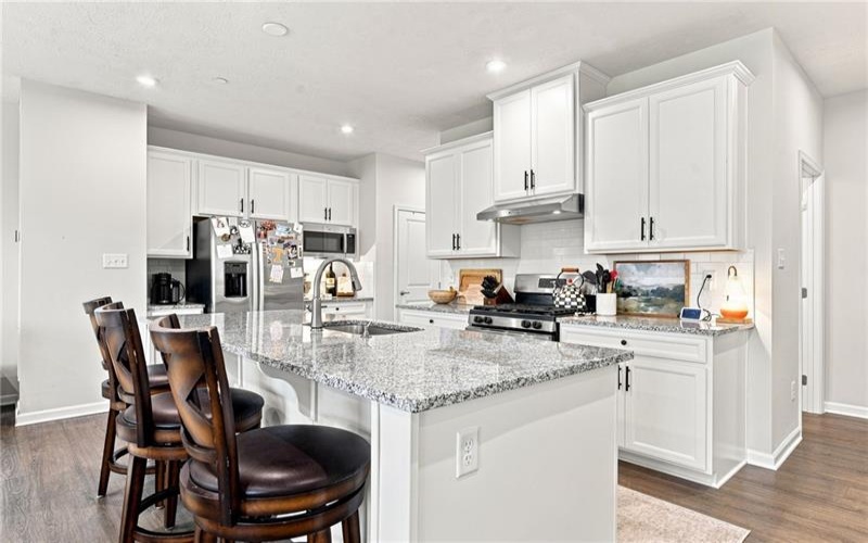 9004 Wellington Court, Jeannette, 15644, 3 Bedroom Bedrooms, ,2.1 BathroomBathrooms,Residential,For Sale,Wellington Court,1770797