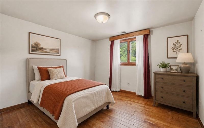 650 Phillis Rd, Burgettstown, 15021, 3 Bedrooms Bedrooms, 10 Rooms Rooms,2.1 BathroomsBathrooms,Residential,For Sale,Phillis Rd,1770802