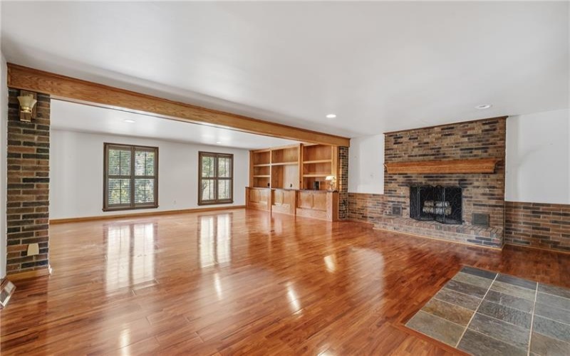 650 Phillis Rd, Burgettstown, 15021, 3 Bedrooms Bedrooms, 10 Rooms Rooms,2.1 BathroomsBathrooms,Residential,For Sale,Phillis Rd,1770802