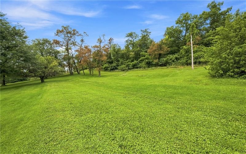 650 Phillis Rd, Burgettstown, 15021, 3 Bedrooms Bedrooms, 10 Rooms Rooms,2.1 BathroomsBathrooms,Residential,For Sale,Phillis Rd,1770802