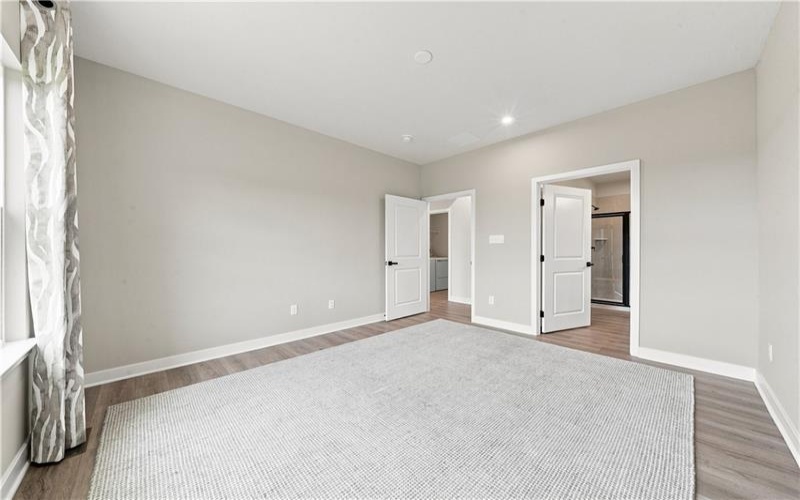 1051 Black Sands Dr, Jeannette, 15644, 2 Bedroom Bedrooms, 10 Room Rooms,3 BathroomBathrooms,Residential,For Sale,Black Sands Dr,1770524