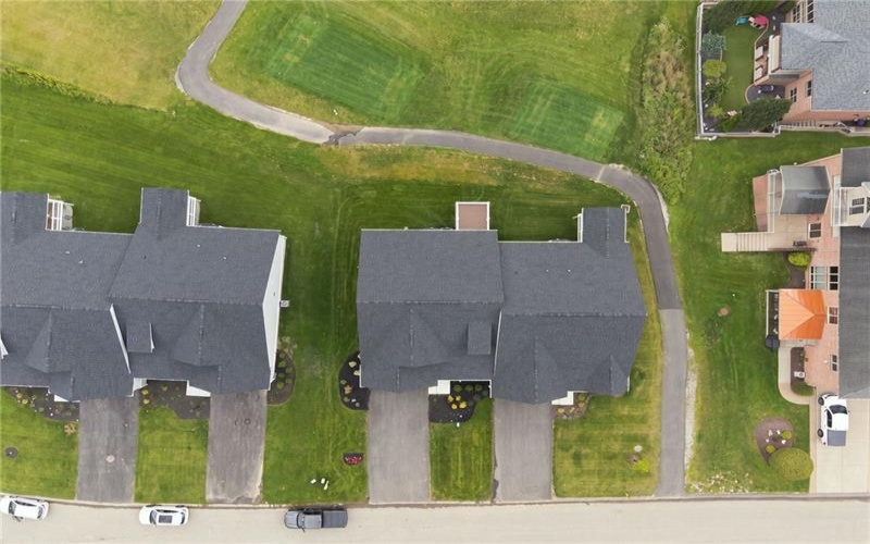 1051 Black Sands Dr, Jeannette, 15644, 2 Bedroom Bedrooms, 10 Room Rooms,3 BathroomBathrooms,Residential,For Sale,Black Sands Dr,1770524