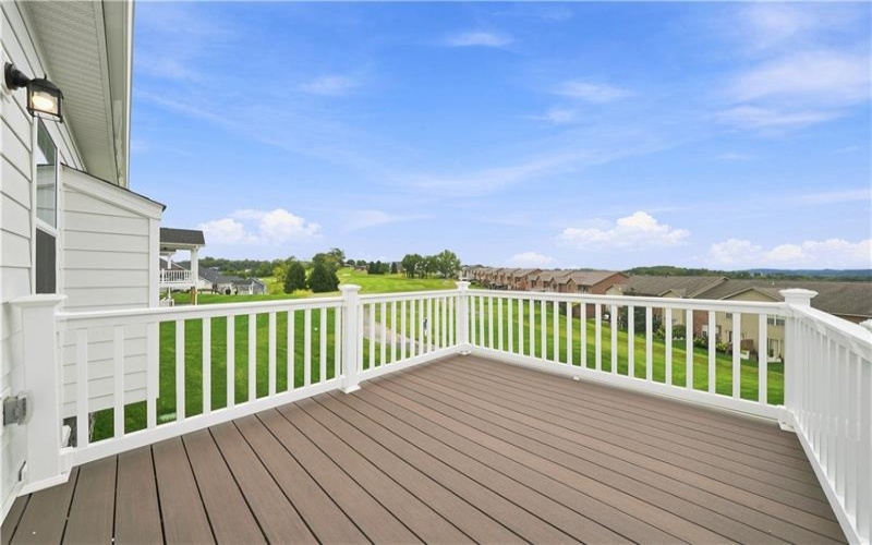 1051 Black Sands Dr, Jeannette, 15644, 2 Bedroom Bedrooms, 10 Room Rooms,3 BathroomBathrooms,Residential,For Sale,Black Sands Dr,1770524