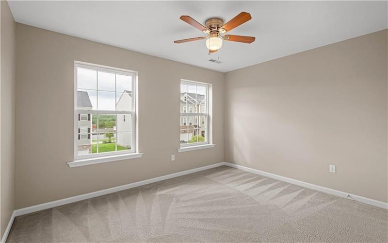 6 REMINGTON DR, Washington, 15301, 3 Bedrooms Bedrooms, 9 Rooms Rooms,2.2 BathroomsBathrooms,Residential,For Sale,REMINGTON DR,1770560