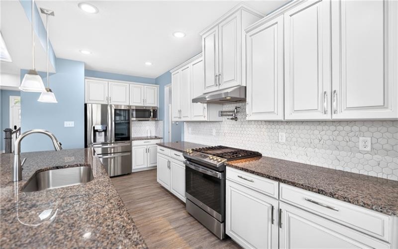 1057 Wedgewood Dr, Penn Twp, 15644, 5 Bedroom Bedrooms, ,3.1 BathroomBathrooms,Residential,For Sale,Wedgewood Dr,1770692