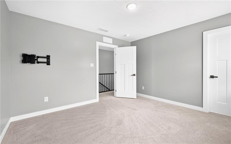 1057 Wedgewood Dr, Penn Twp, 15644, 5 Bedroom Bedrooms, ,3.1 BathroomBathrooms,Residential,For Sale,Wedgewood Dr,1770692