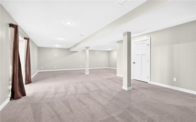 1057 Wedgewood Dr, Penn Twp, 15644, 5 Bedroom Bedrooms, ,3.1 BathroomBathrooms,Residential,For Sale,Wedgewood Dr,1770692